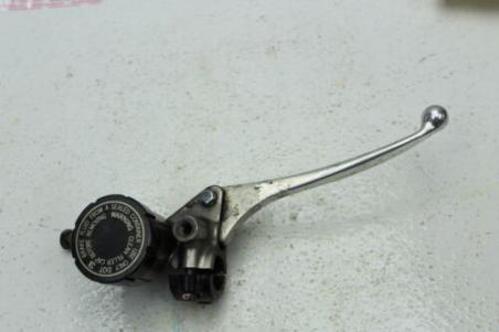 1977 KAWASAKI KZ650 (#364) FRONT BRAKE MASTER CYLINDER