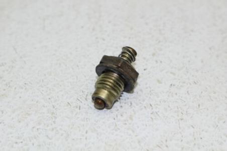 1975 YAMAHA  XS650 (#365) OIL PRESSURE SENSOR