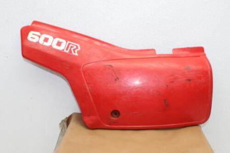 1980 HONDA CX500C CX500 RIGHT SIDE FRAME COVER PANEL (HTPU220)