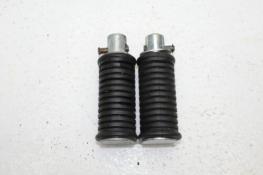 2003 SUZUKI GZ250 (#329) LEFT RIGHT REAR FOOT REST PEG STEP