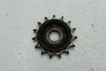 2003 SUZUKI GZ250 (#329) FRONT DRIVE SPROCKET