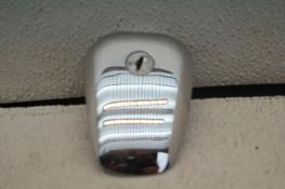 2006 SUZUKI BOULEVARD S50 GAS FUEL CAP FILLER **NO KEY** (TIG163)