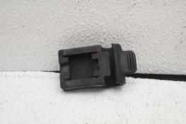 1973-1975 KAWASAKI S1 MACH 75-77 KZ400 77-78 KH400 HOLDER, SPARRE FUSE (KB34)