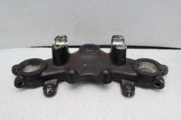 1979 HONDA CB750K 750 FOUR FORKS UPPER TRIPLE TREE CLAMP (HBH)