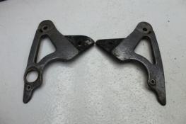 1978 YAMAHA XS750 SPECIAL (#282) REAR FRONT FOOT REST PEG STEP BRACKET MOUNT 