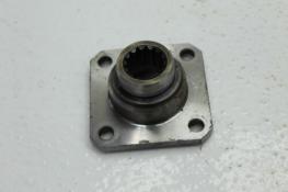 1978 YAMAHA XS750 SPECIAL (#282) FINAL DRIVE GEAR BEARING HOUSING HOLDER MOUNT