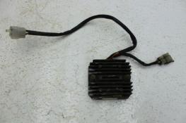 1983 YAMAHA XV750 VIRAGO (#368) VOLTAGE REGULATOR RECTIFIER SH238 4X7-A0