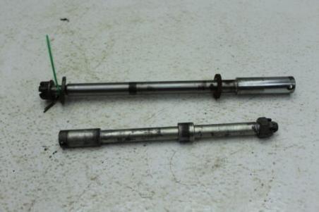 1983 YAMAHA XV750 VIRAGO (#368) FRONT AXLE REAR AXLE PIVOT BOLT AXEL