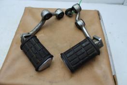 1983 YAMAHA XV750 VIRAGO (#368) LEFT RIGHT FRONT FOOT REST PEG STEP