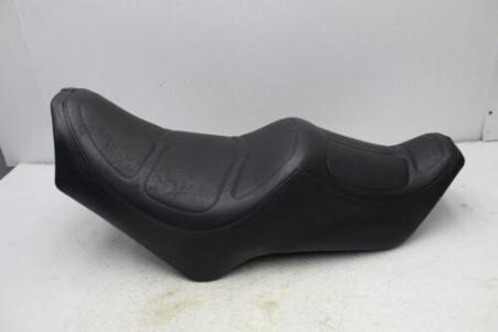 1983 YAMAHA XV750 VIRAGO (#368) SEAT DOUBLE SEAT SADDLE WITH LATCH (YTS74)
