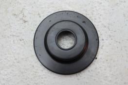 1981 SUZUKI GN400 (#284) FRONT WHEEL TIRE RIGHT COVER DUST COVER