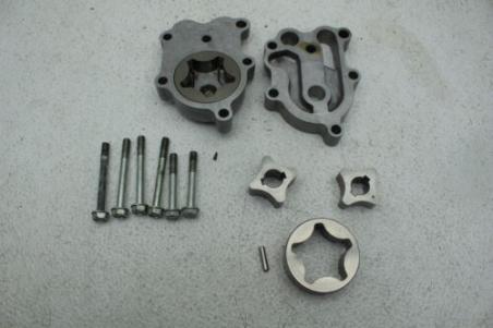 1977 HONDA CB750 HONDAMATIC (#370) ENGINE MOTOR OIL PUMP CASE