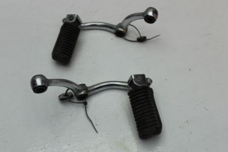 1980 YAMAHA XS850 SPECIAL (#371) LEFT RIGHT FRONT FOOT REST PEG STEP