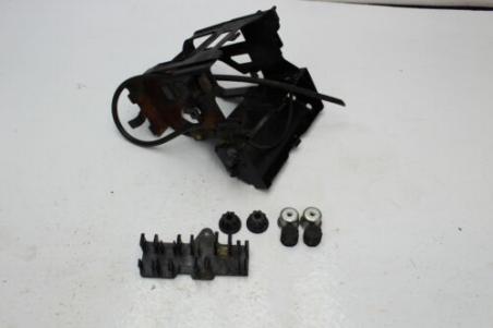 1980 YAMAHA XS850 SPECIAL (#371) BATTERY BOX TRAY HOLDER ELECTRICAL HOLDER