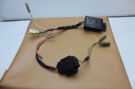 1987 KAWASAKI  KZ305 LTD (#376) FUSE BOX FUSE PANEL W/ MAIN FUSE