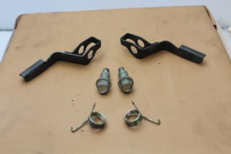1980 HONDA CM400T CM400 (#377) SEAT LOCK LATCH