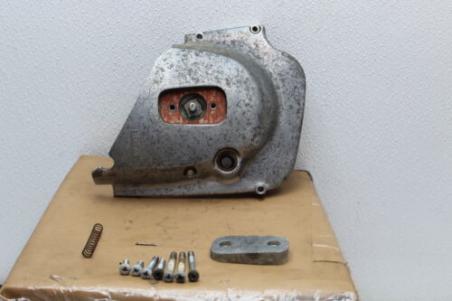1975 KAWASAKI KZ400 ENGINE MOTOR SPROCKET COVER LEFT SIDE (LEC25)