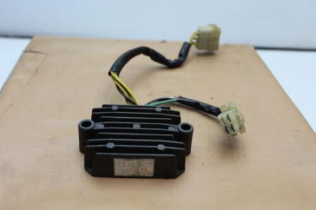 1979 HONDA CB750F CB750 (#380) VOLTAGE REGULATOR RECTIFIER