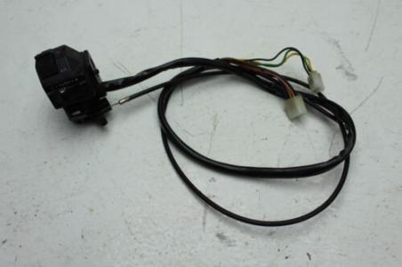1983 YAMAHA XJ750 MAXIM (#383) LEFT HANDLEBAR CONTROL SWITCH