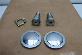 1983 YAMAHA XJ750 MAXIM (#383) REAR BACK SWINGARM BOLT SUSPENSION PIVOT AXLE