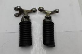 1982 SUZUKI GS450T GS450 (#395) LEFT RIGHT FRONT FOOT REST PEG STEP