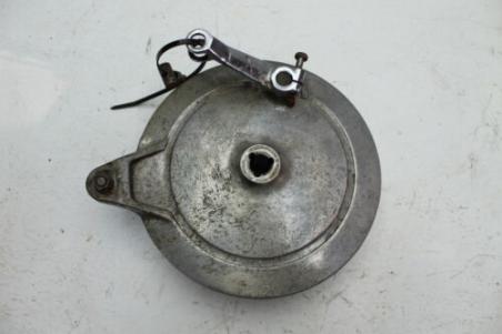 1982 YAMAHA XJ550 MAXIM (#396) REAR BRAKE DRUM HUB  