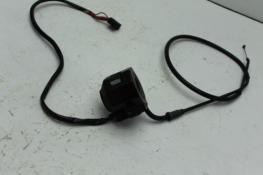 1983 YAMAHA XJ750 MAXIM RIGHT HANDLEBAR CONTROL SWITCH (YSHC06)