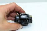 2004 YAMAHA YZF R1 THROTTLE BODY RELAY SENSOR '2' 475315 (YB43)