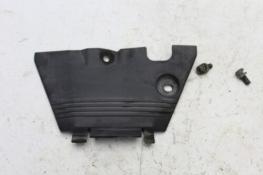 1985 YAMAHA XV700 VIRAGO (#402) FRONT BATTERY TRAY COVER