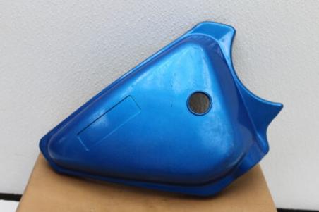 1983 YAMAHA VIRAGO XV750 RIGHT SIDE COVER FRAME PANEL OIL COVER (YTPU183)