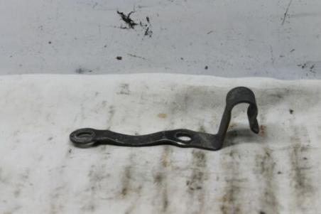 1981 SUZUKI GS550 GS550L (#106) FRONT BRAKE LINE STAY