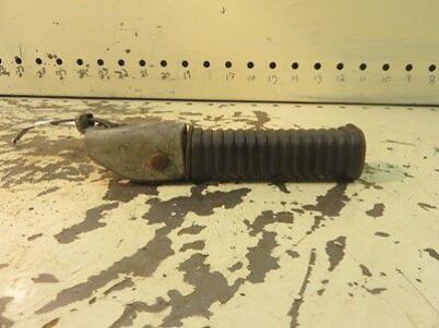1970 HONDA CL350 SCRAMBLER LEFT REAR FOOT PEG (SHP)