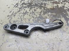 1982 YAMAHA XJ1100 MAXIM LEFT REAR FOOT PEG MOUNT BRACKET HANGER (SHP)