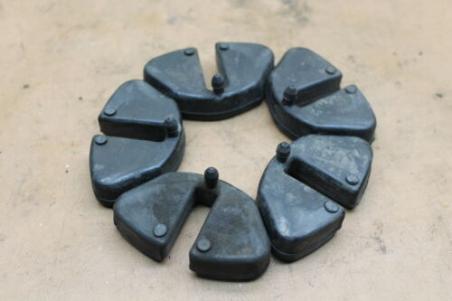 1994 SUZUKI GS500 (#202) REAR WHEEL CUSH DRIVE RUBBERS