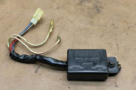 1980 KAWASAKI KZ650 (#227) FUSE BOX FUSE PANEL