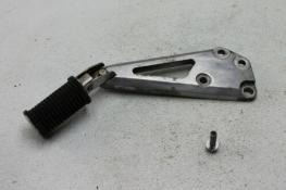 1982 SUZUKI GS550 (#207) LEFT REAR FOOT REST PEG STEP AND MOUNT
