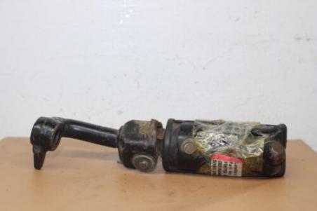 1976 HONDA CB750F FRONT LEFT FOOT REST PEG STEP (TOHF94)