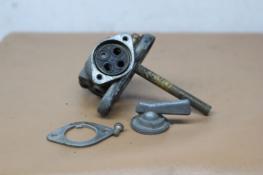 1975 76 YAMAHA XS500 TX500 XS650 FUEL GAS TANK PETCOCK  VALVE (TYPC22)