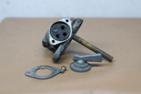 1975 76 YAMAHA XS500 TX500 XS650 FUEL GAS TANK PETCOCK  VALVE (TYPC22)