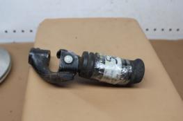 1976 YAMAHA XS500 LEFT FRONT FOOT REST PEG STEP (TOYF01)
