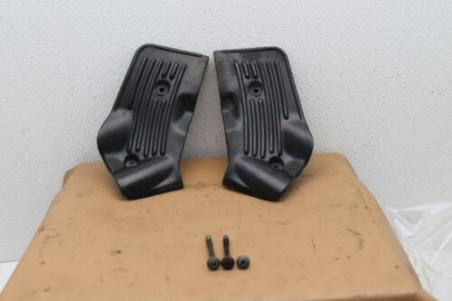 1980 SUZUKI GS1000 GL (#316) LEFT RIGHT FRONT FRAME COVER PAIR