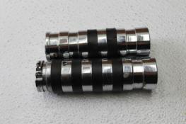1985 YAMAHA VIRAGO XV700 (#324) 1 INCH HANDLEBAR LEFT RIGHT GRIPS AFTERMARKET