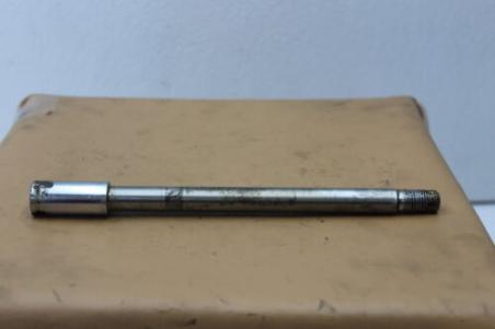 1980 YAMAHA XS400 SPECIAL (#314) FRONT WHEEL AXLE PIVOT