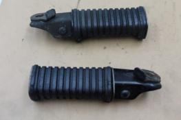 1980 YAMAHA XS400 SPECIAL (#314) LEFT RIGHT REAR FOOT REST PEG STEP PAIR SET