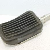 SUZUKI GS550L 1983 / 1985 1986 LEFT REAR FOOT REST PEG STEP 43700-43502 (TOSF17)