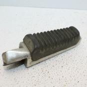 89-06 SUZUKI KATANA 750 RIGHT FRONT FOOT REST PEG STEP 43510-20C00 (TOSF46)