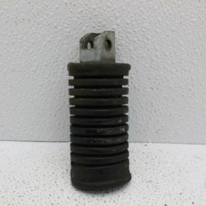 1982 SUZUKI GN125 GN250 GN400T RIGHT FRONT FOOTREST PEG STEP (TOSF165)