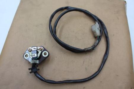 YAMAHA FZ600 XS400 XS400R XS400 BRUSH HOLDER  (YSCB3)