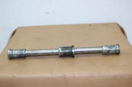 1987 KAWASAKI NINJA ZX750 (#299) FRONT AXLE FRONT WHEEL RIM PIVOT BOLT AXEL