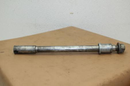 1982 KAWASAKI SPECTRE KZ1100 (#343) FRONT AXLE FRONT WHEEL RIM PIVOT BOLT AXEL